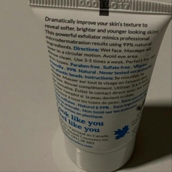 Vasanti Brighten Up! Exfoliator (Enzymatic Face Rejuvenator) - Picture 2 of 3